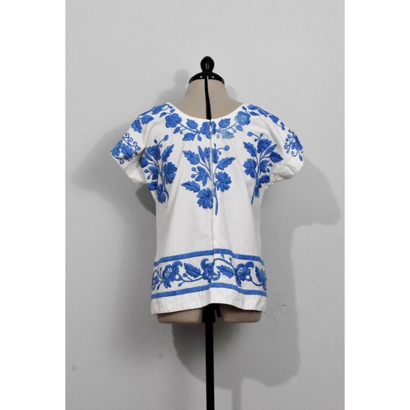 Vagabundo Sportswear by Marge Hall White Blouse with Blue Embroidered Flowers - Picture 4 of 6